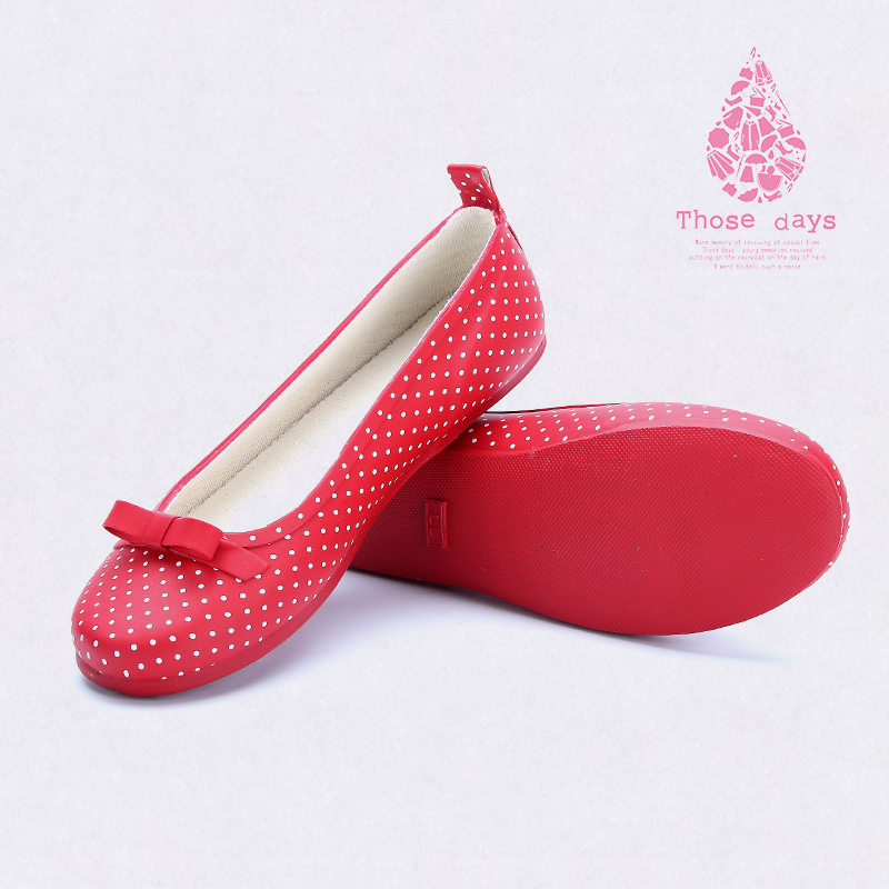 日本those波点小清新塑胶雨靴