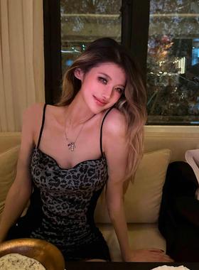 PrettyDragon修身显瘦拼接丝绒豹纹吊带连衣裙女打底包臀短裙春季