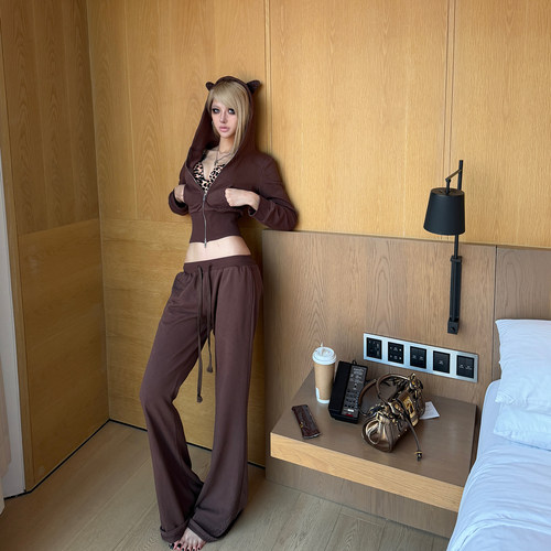拖地微喇修身毛圈豹纹印花卫裤女