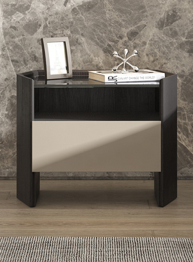 如恩意式极简约风格哑光黑色床头柜设计师风格卧室储物柜 CTG-217