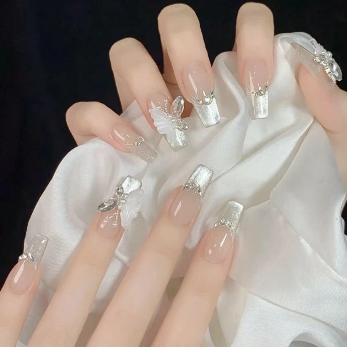 纯手工穿戴甲蝴蝶精灵美甲