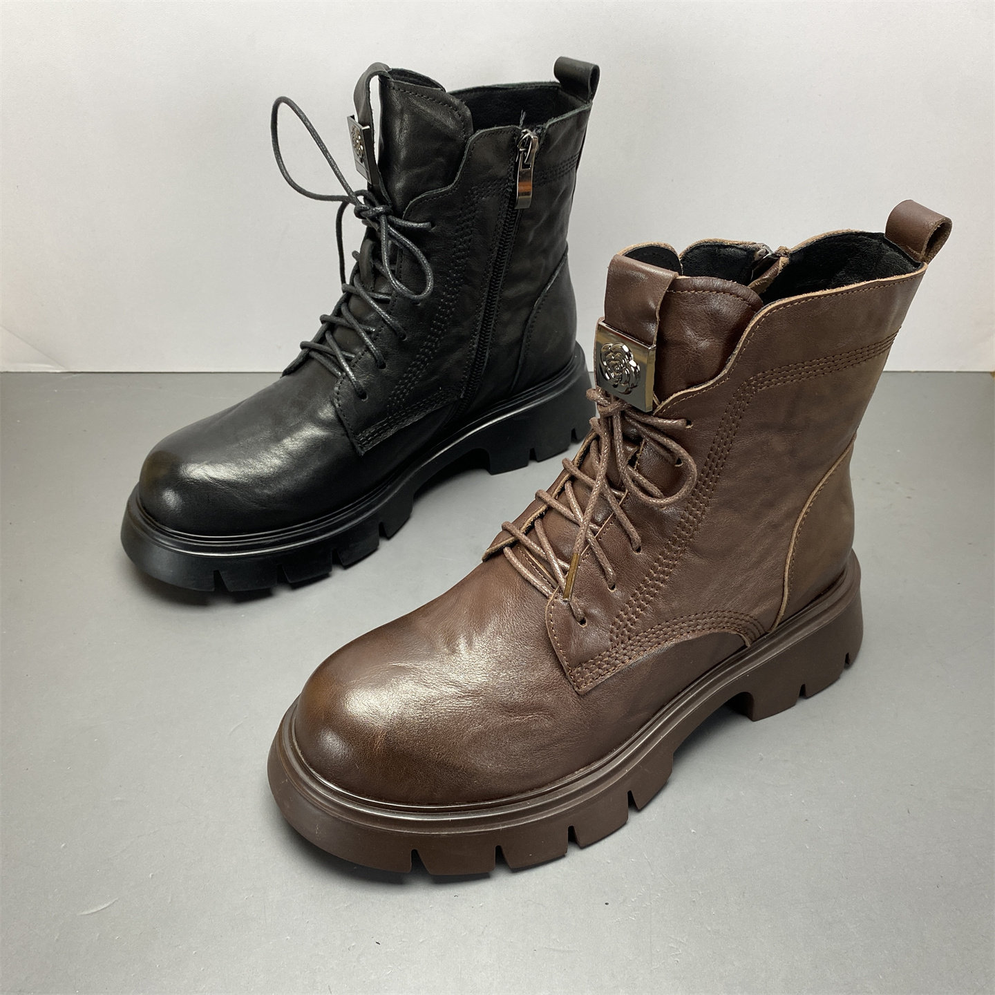 品牌断码真皮靴子女2025新款冬款牛皮圆头中跟加厚保暖马丁靴短靴,女鞋,马丁靴,淘宝优惠券,粉丝福利购,淘宝优惠卷