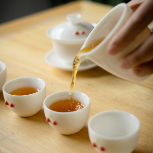 羊脂玉白瓷功夫茶杯陶瓷品茗杯家用泡茶杯手工小个人主人茶具茶杯