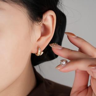 精致养耳洞饰品百搭潮 耳扣时尚 2025新款 交叉耳环女轻奢高级感个性
