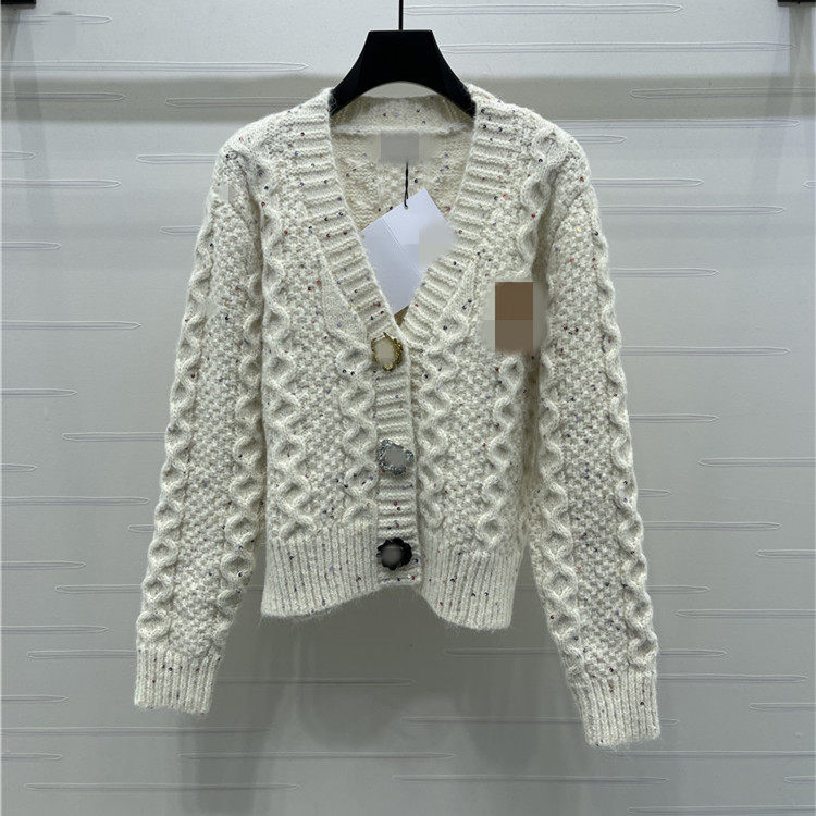 202秋冬新品V领编织麻花皮牌徽标休闲百搭针织衫毛衣