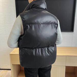 23101-P183 棉马甲男士秋冬新款 大口袋高品质PU皮马甲图片