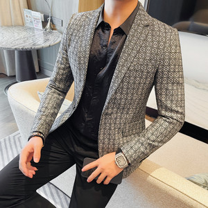 X702-P155男士新品免烫抗皱高织高密高弹提花休闲西服潮流高级感图片