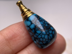 精品湖北十堰原矿高瓷蓝乌兰花三通配饰