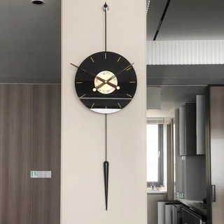 新款轻奢创意挂钟客厅家用餐厅现代简约装饰表网红静音个性石英钟