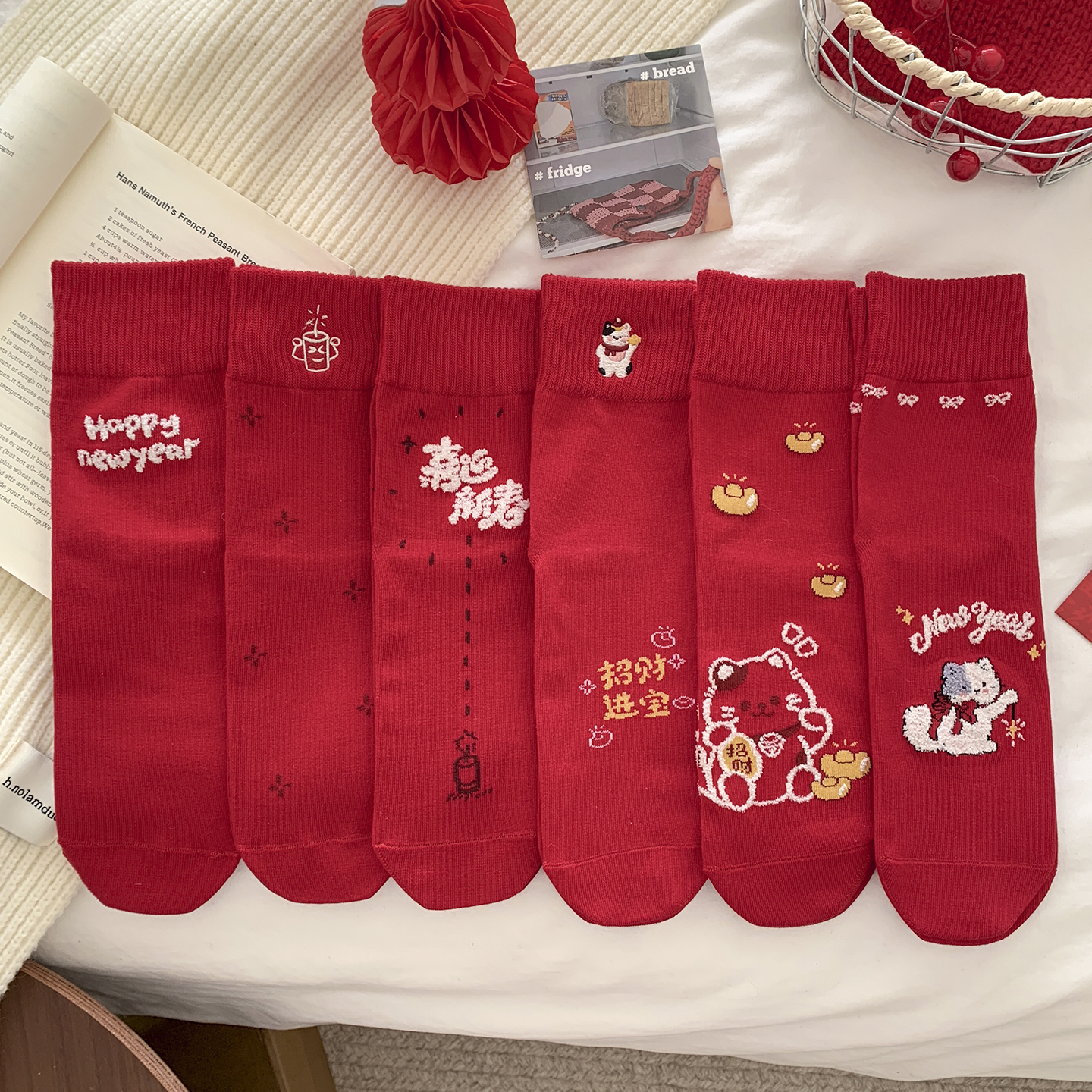 25新款直板马年中筒红袜子女纯棉