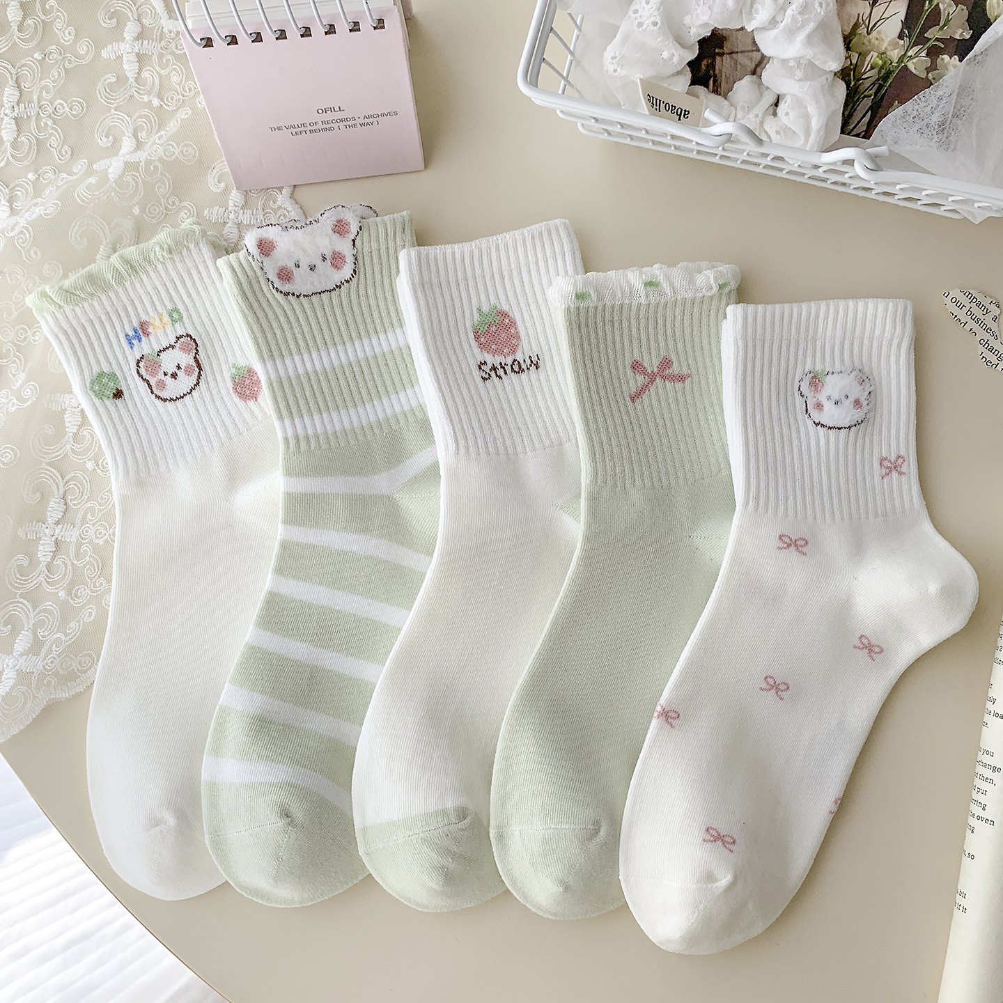 春秋新款绿色小熊中筒袜女运动风