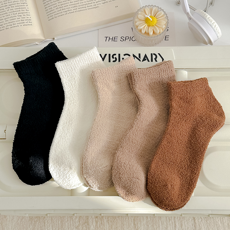 美拉德色系双面绒冬季保暖女短袜