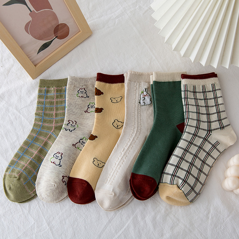 袜子女中筒袜秋冬复古ins潮格子