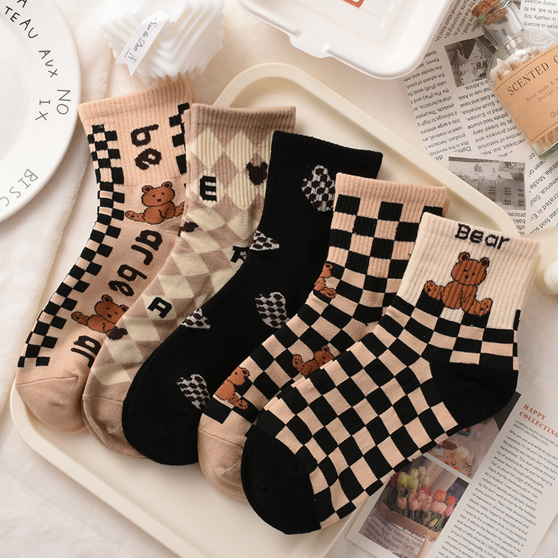 格子小熊女士韩版卡通百搭中筒袜