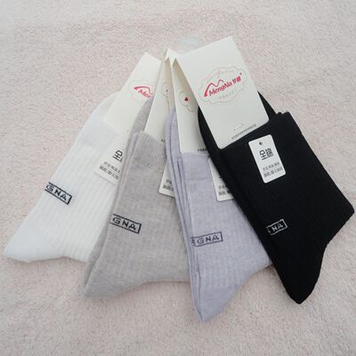 梦娜休闲女士全棉中筒袜子