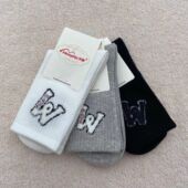 M字母女棉袜25新款 梦娜时尚 中高筒时尚 保暖外穿吸汗防臭