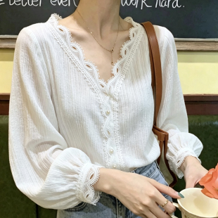 法式镂空蕾丝打底衫女大码胖mm秋季内搭显瘦叠穿长袖衬衫甜辣上衣