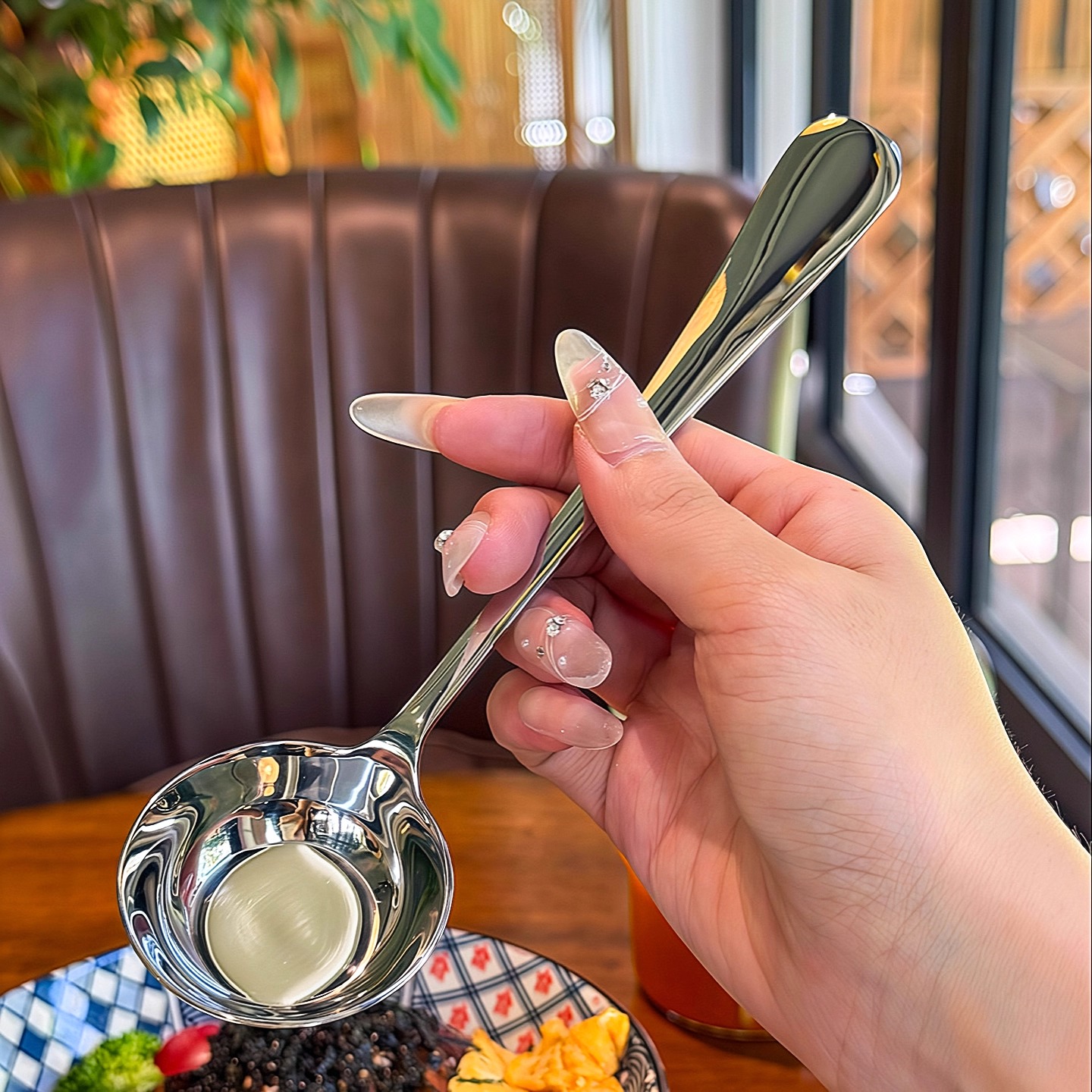 不锈钢平底勺子圆头高颜值汤勺吃饭搅拌勺家用精致ins风分菜勺