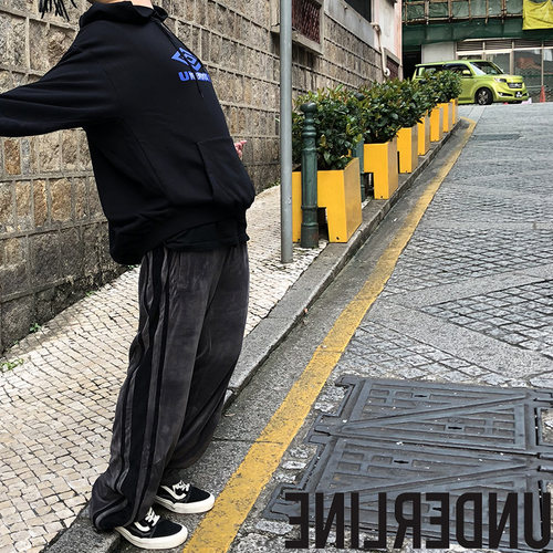 UNDERLINE高街风丝绒面宽松长裤