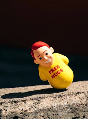 joancornell新作摆件搪胶