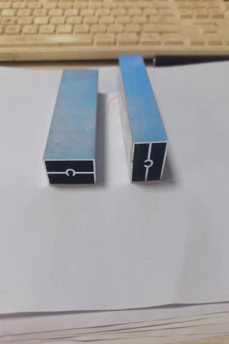 空心铝管带螺丝 空调设备百叶铝合金铝型材 带筋铝合金扁管铝方通
