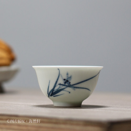 釉下彩手绘兰草反口小品若深杯