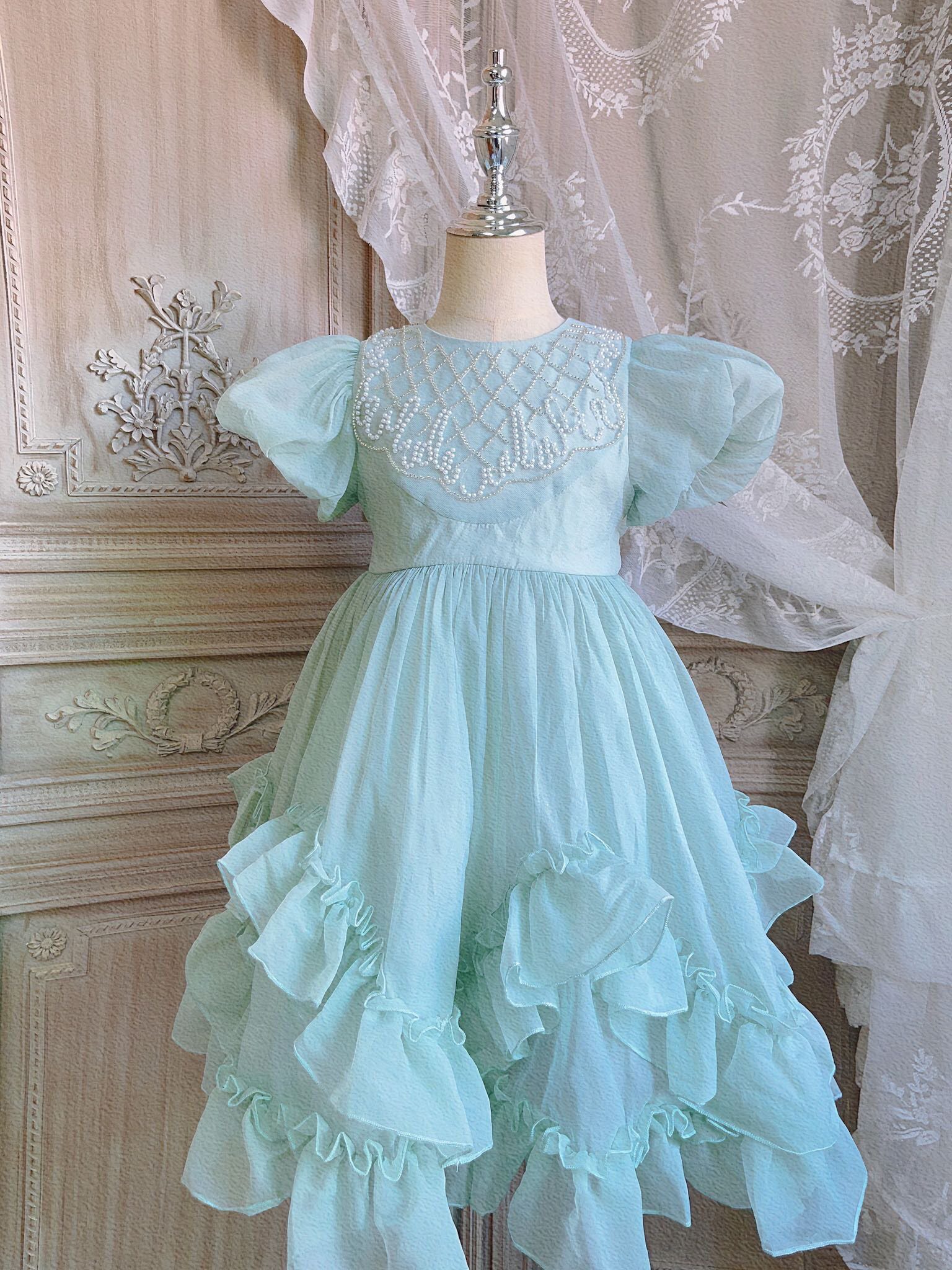 女童连衣裙 夏季复古宫廷泡泡袖荷叶边大摆绿色公主裙礼服