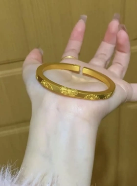 古法黄金色錾刻雏菊手镯女复古宫廷风轻奢高级感手环小众设计手饰