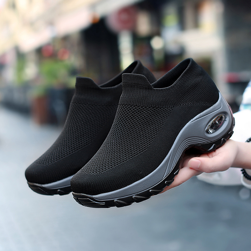 妈妈休闲鞋增高女鞋一脚蹬懒人气垫运动鞋轻便松糕摇摇鞋子旅游鞋