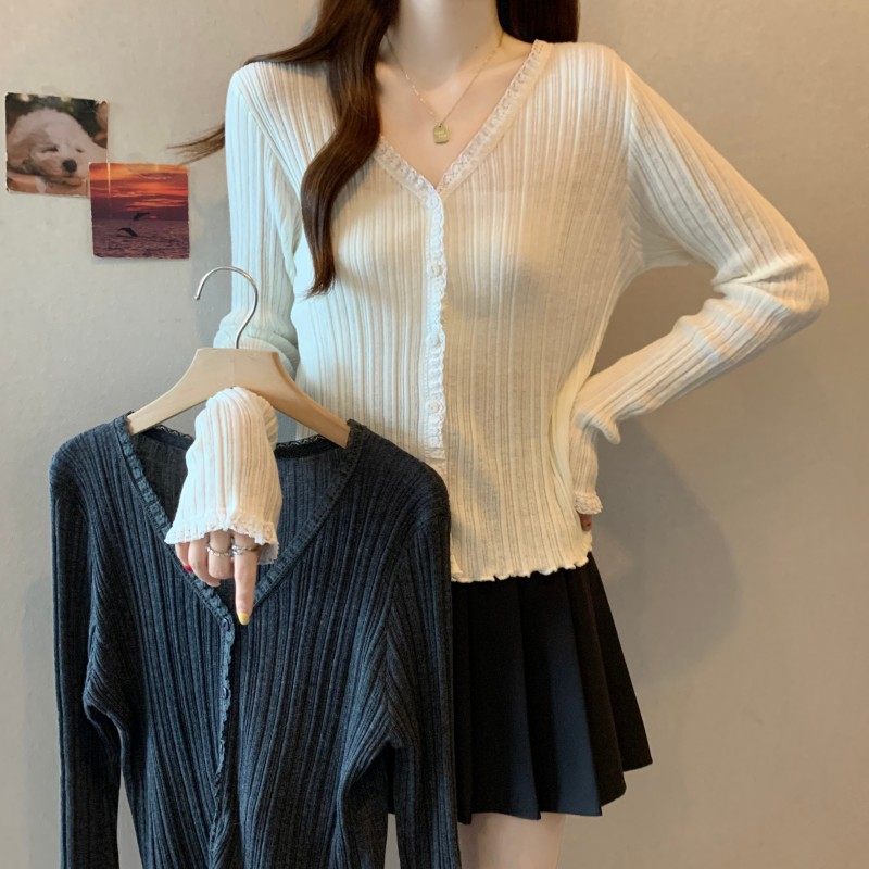 大码女装2025秋季新款胖MM花边拼接V领坑条长袖上衣针织衫毛衣潮,女装/女士精品,大码内搭,淘宝优惠券,粉丝福利购,淘宝优惠卷