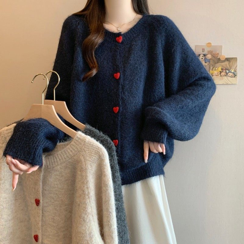 大码女装2025秋季新款时尚百搭圆领爱心扣插肩袖长袖上衣开衫毛衣,女装/女士精品,大码内搭,淘宝优惠券,粉丝福利购,淘宝优惠卷