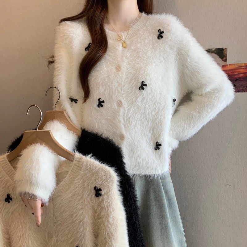 大码女装2025秋冬新款胖MM圆领蝴蝶水貂绒短款长袖开衫上衣毛衣潮,女装/女士精品,大码内搭,淘宝优惠券,粉丝福利购,淘宝优惠卷