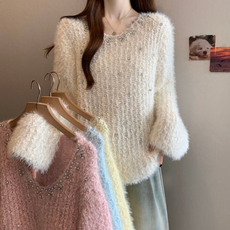 大码女装2025秋冬新款时尚百搭重工钉钻欧货正肩长袖套头上衣毛衣,女装/女士精品,大码内搭,淘宝优惠券,粉丝福利购,淘宝优惠卷