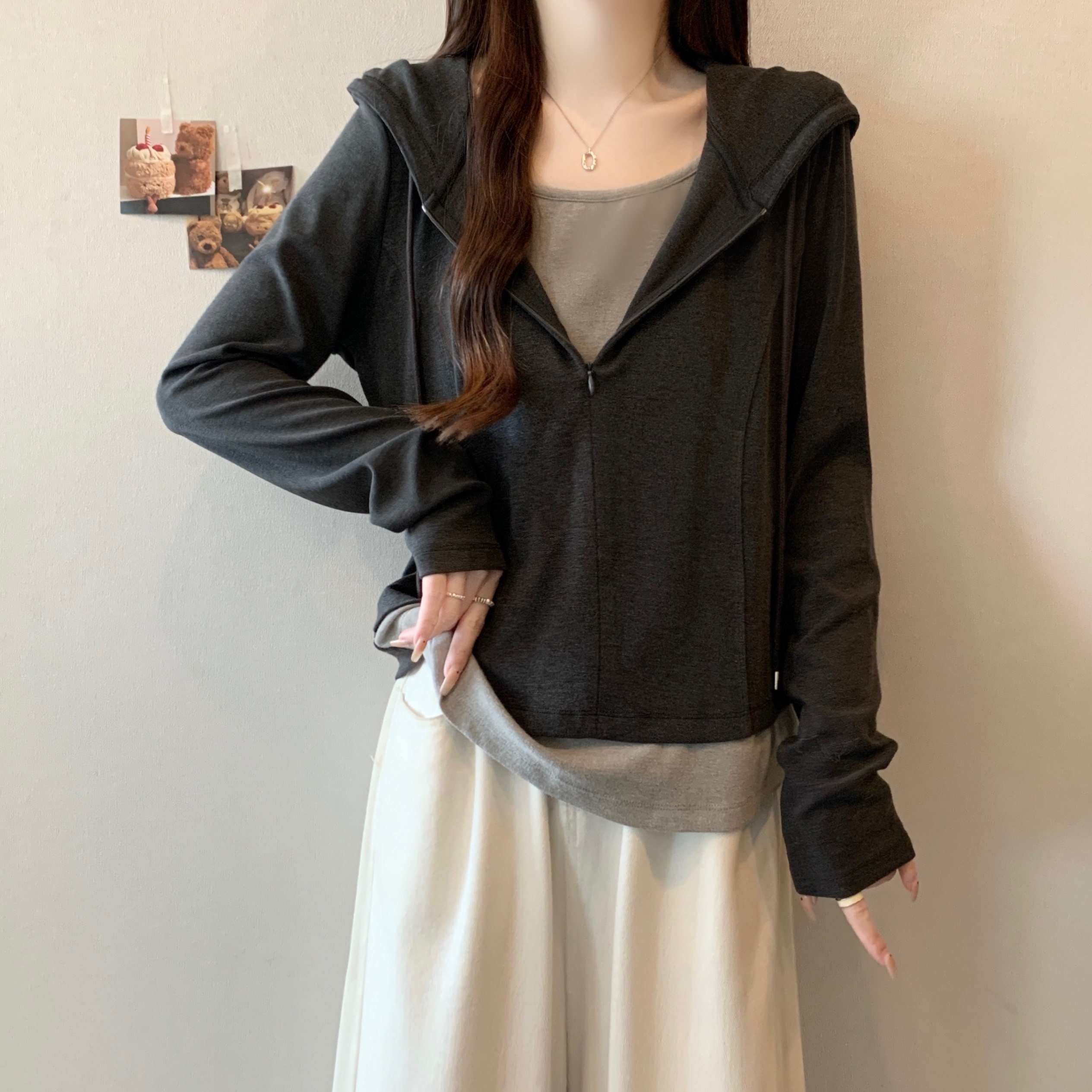 大码女装设计感假两件连帽t恤秋季新款胖MM打底衫内搭长袖上衣潮,女装/女士精品,大码内搭,淘宝优惠券,粉丝福利购,淘宝优惠卷