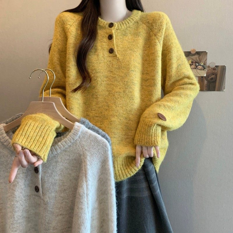 大码女装2025秋冬新款时尚百搭圆领一排扣套头插肩袖长袖上衣毛衣,女装/女士精品,大码内搭,淘宝优惠券,粉丝福利购,淘宝优惠卷