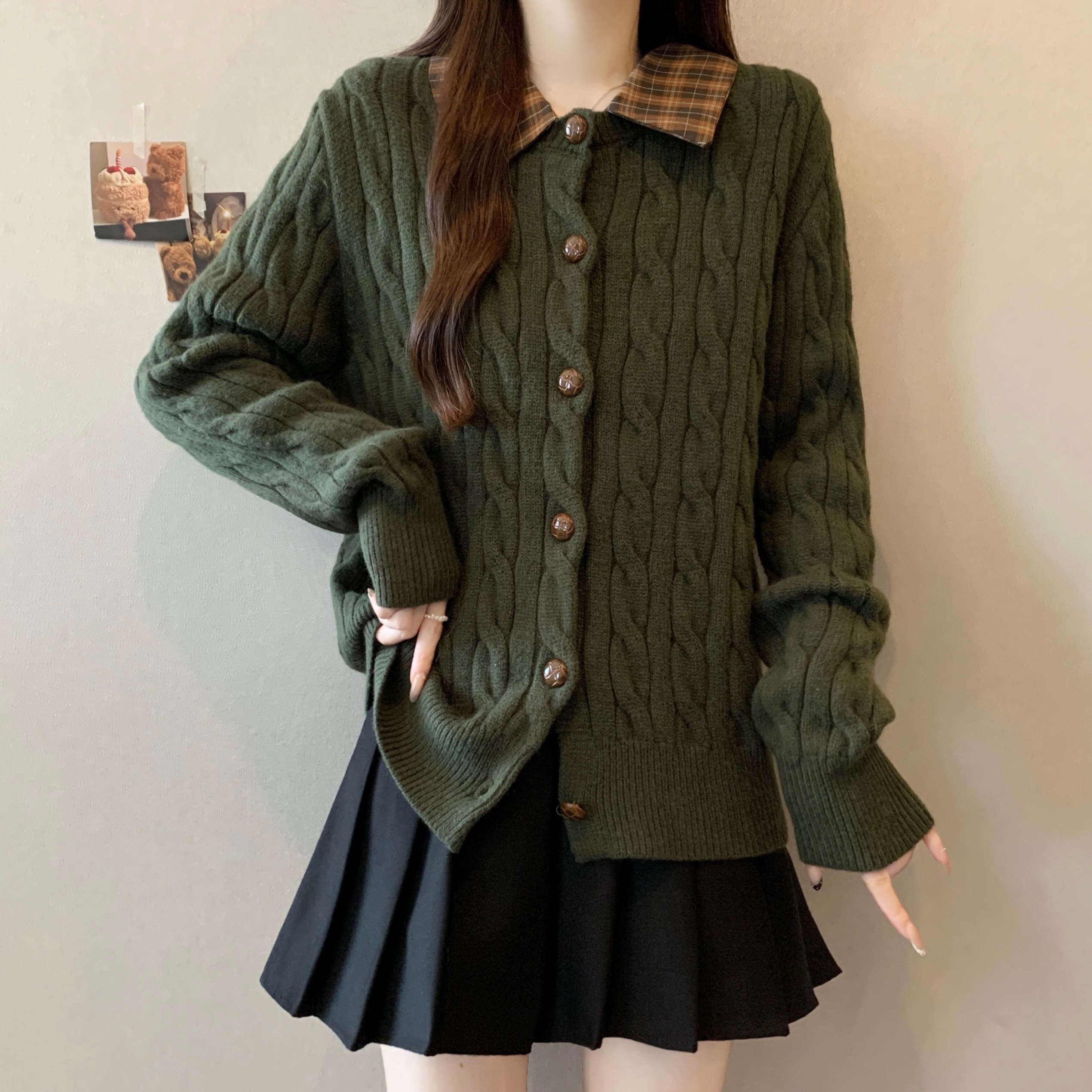 大码女装复古绿色拼格子针织毛衣秋冬新款胖MM设计感翻领开衫外套,女装/女士精品,大码内搭,淘宝优惠券,粉丝福利购,淘宝优惠卷