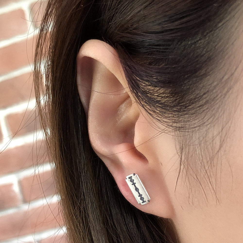 新品复古刀片s925纯银耳钉欧美男个性耳环情侣配饰品韩简约时尚女