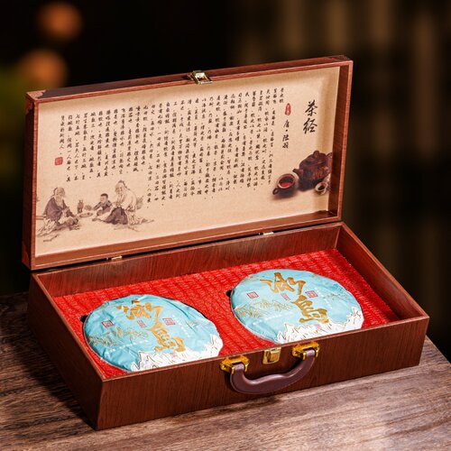 普洱茶高端木质生熟双饼礼盒装