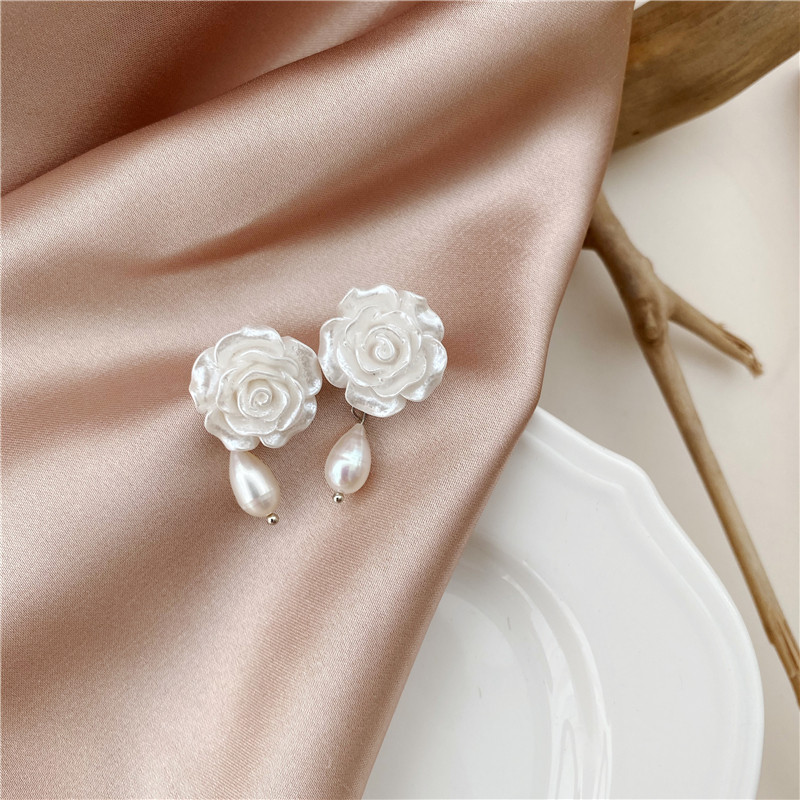 珠光玫瑰。珍珠漆小香花朵淡水珠耳环无耳洞耳夹女复古气质百搭,饰品/流行首饰/时尚饰品新,耳环,淘宝优惠券,粉丝福利购,淘宝优惠卷