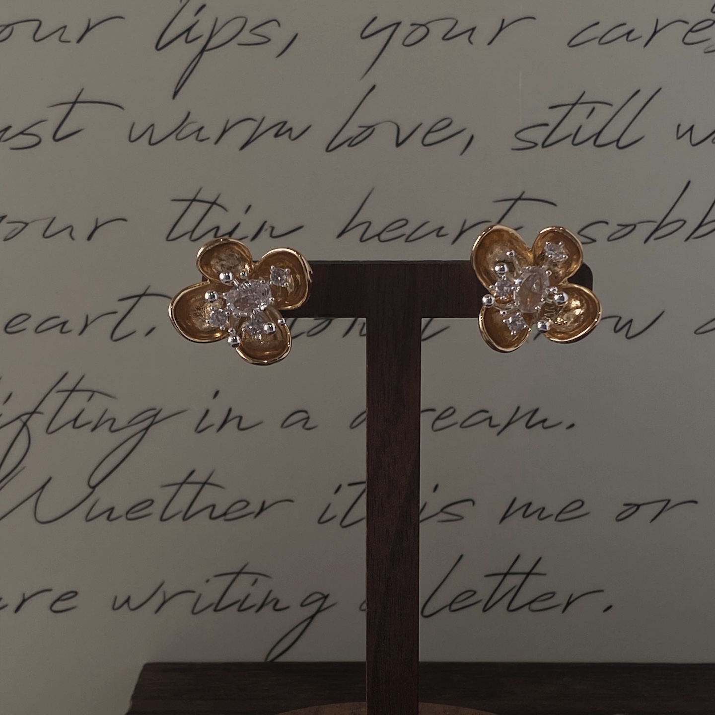 上新9折 半点心 法式复古立体花朵耳环女小众设计感高级耳钉耳饰