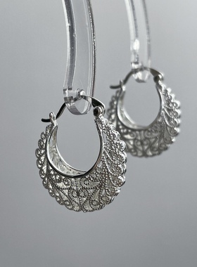 山有木兮 镂空金属仿苗银民族风耳环气质新中式立体耳饰新款耳扣