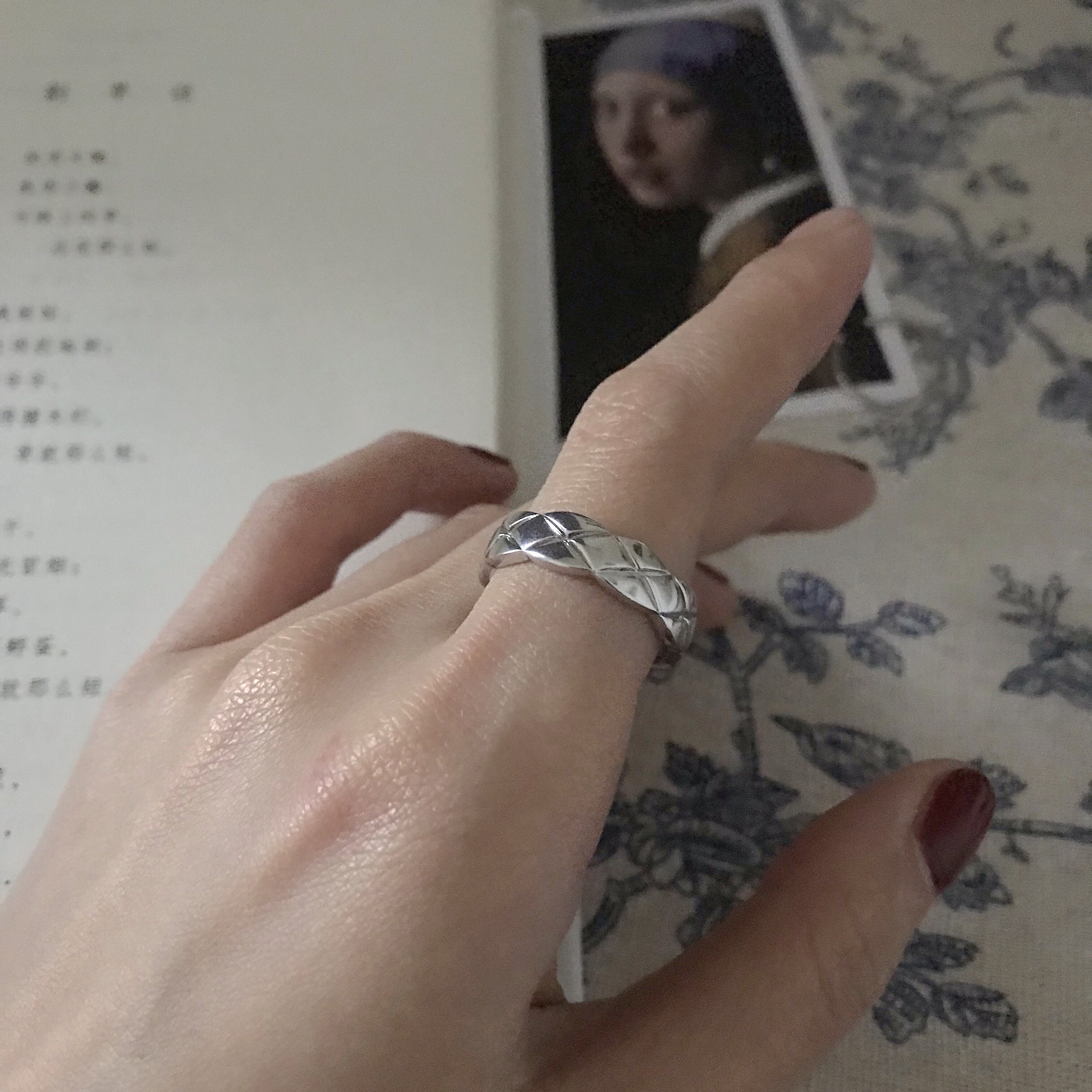 法国小姐。宽窄金属菱格纹戒指钛钢保色镀金经典百搭戒指女指环,饰品/流行首饰/时尚饰品新,戒指/指环,淘宝优惠券,粉丝福利购,淘宝优惠卷