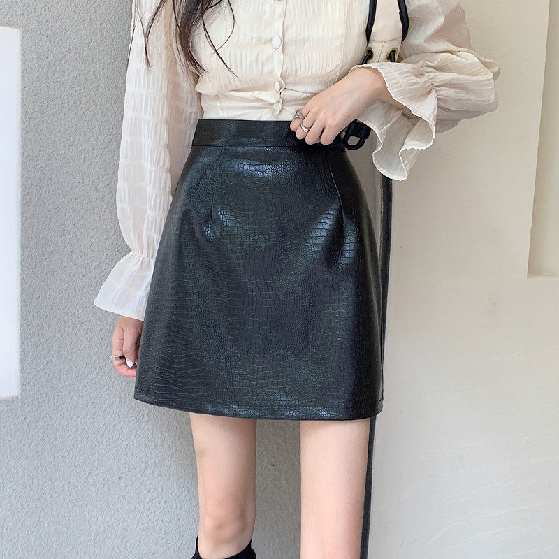 胖mm高腰辣妹鳄鱼纹皮裙子女黑色包臂pu皮短裙大码遮胯a字半身裙