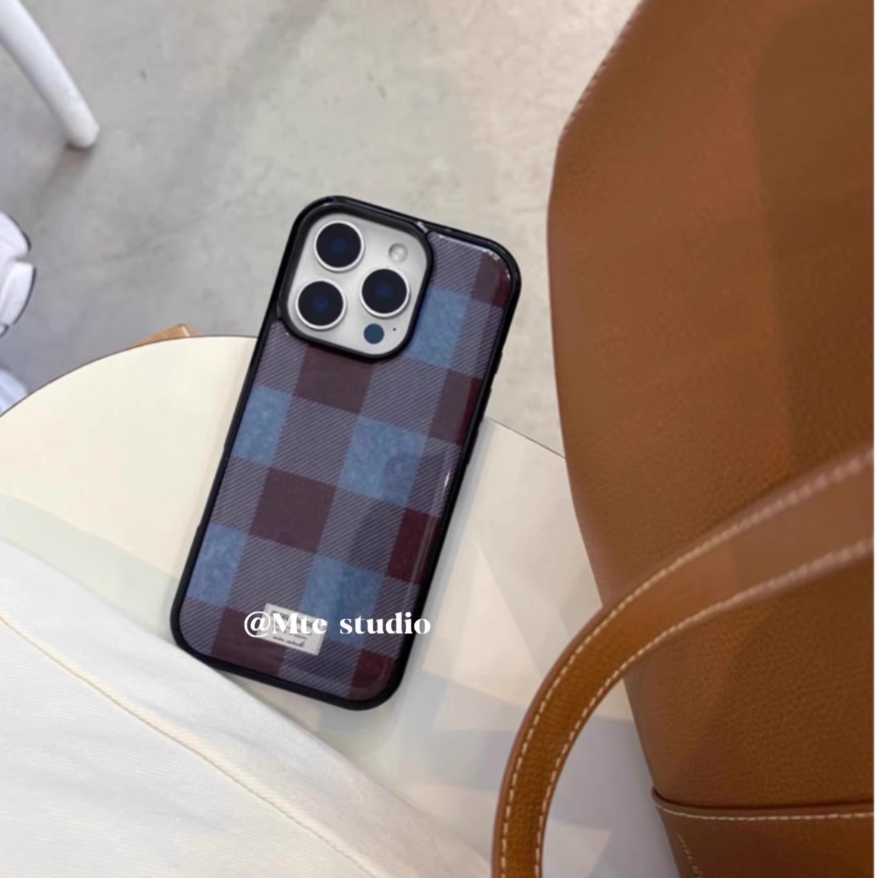 韩系老钱风气质格纹苹果手机壳