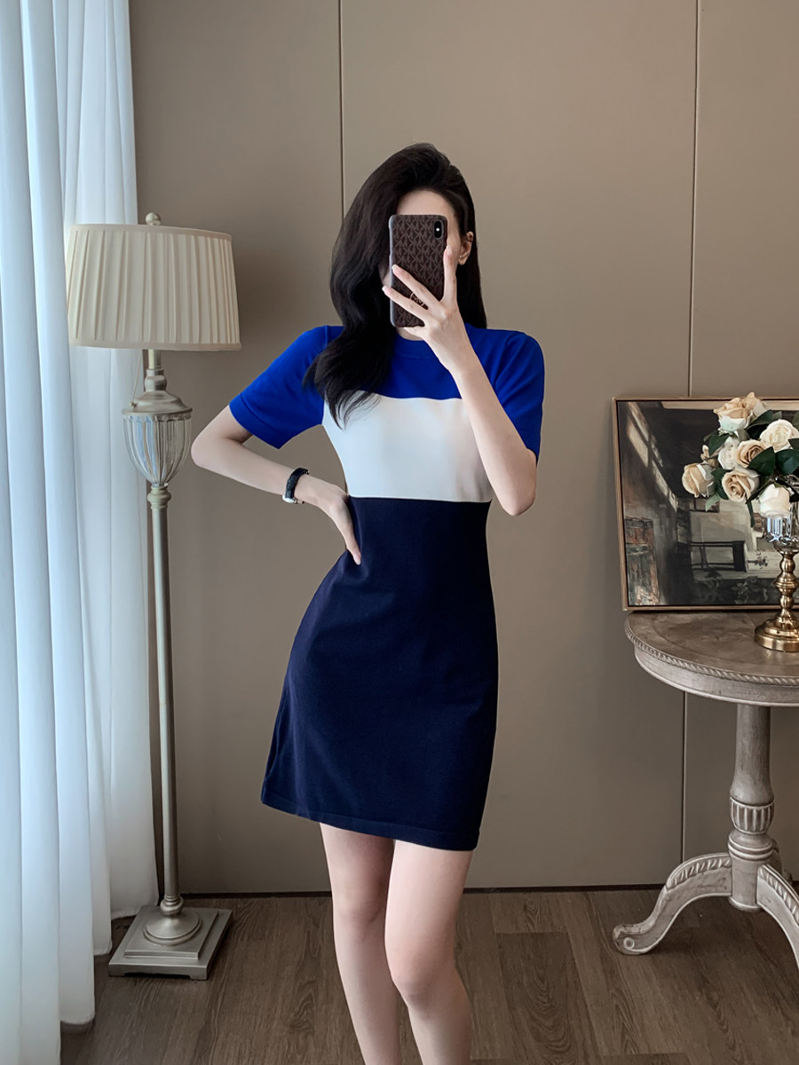 法式小香风撞色冰丝针织气质显白连衣裙女夏季小个子收腰显瘦裙子