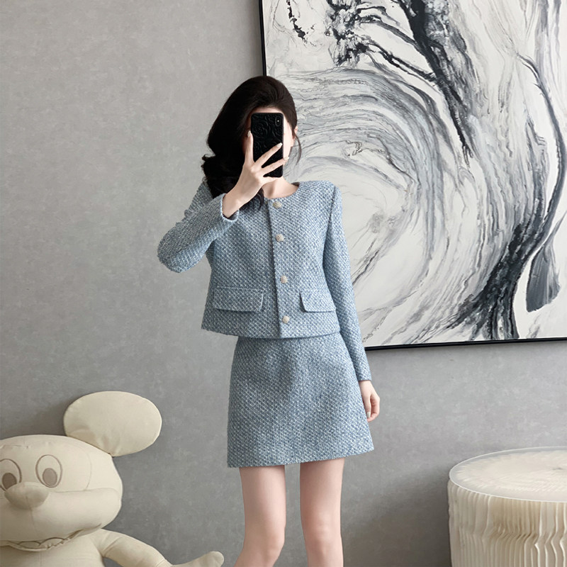 小香风蓝色套装女2026春款时尚百搭短款小个子外套包臀裙短裙套装