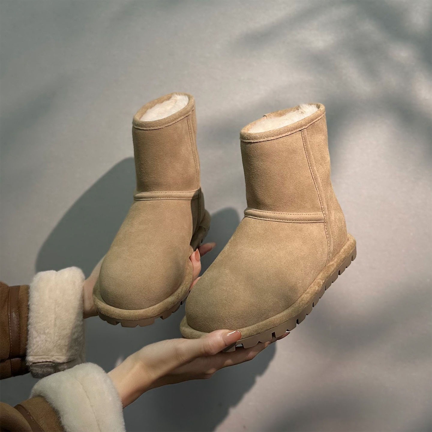 蚂蚁之恋冬款新款绒暖风尚雪地靴女款加绒保暖棉靴短筒舒适外穿