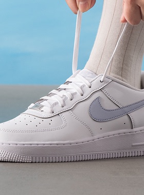 NIKE耐克女鞋2025秋新款AIR FORCE 1空军一号运动板鞋 CT3839-112