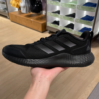 阿迪达斯网面透气运动休闲跑步鞋