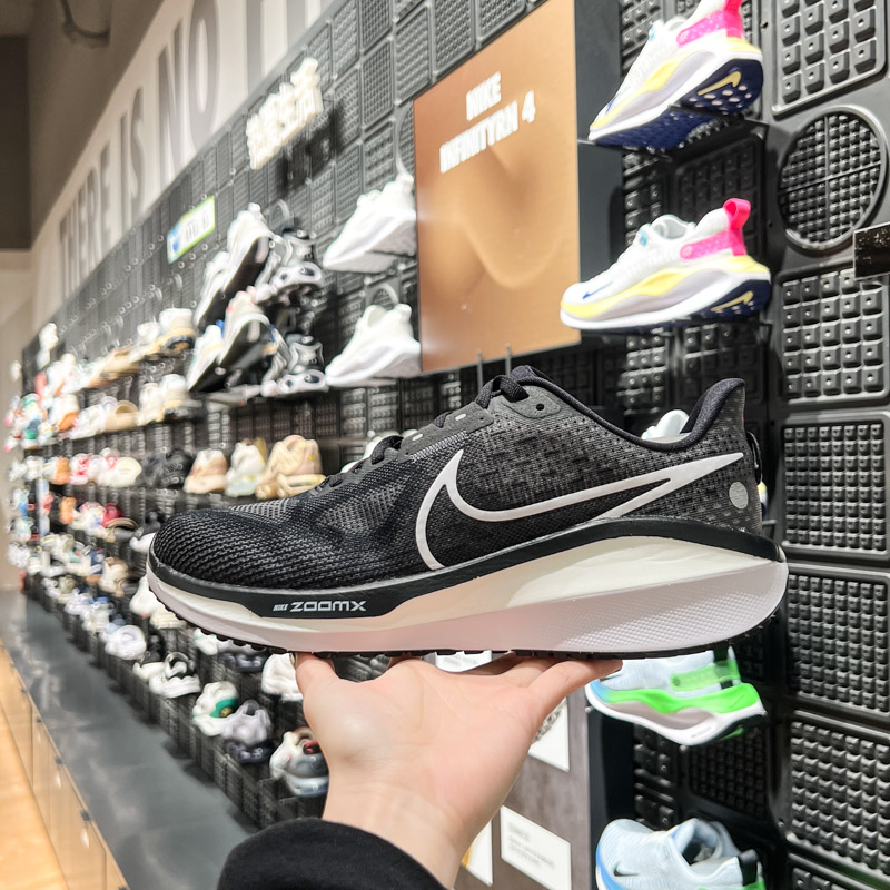 Nike耐克男鞋轻便缓震运动跑步鞋